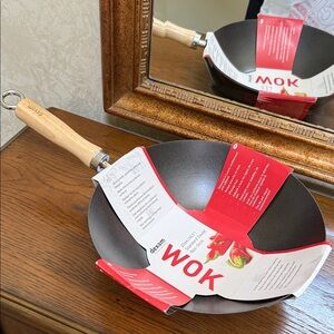 Dexam 10.5” Carbon Steel Wok with Wooden Handle - Black